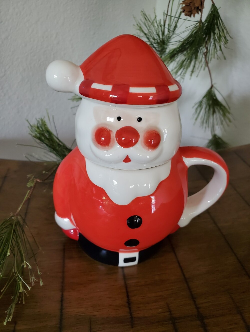 VTG Pier 1 Imports Ceramic Santa Claus Tea Infuser Mug with Hat Lid Retired